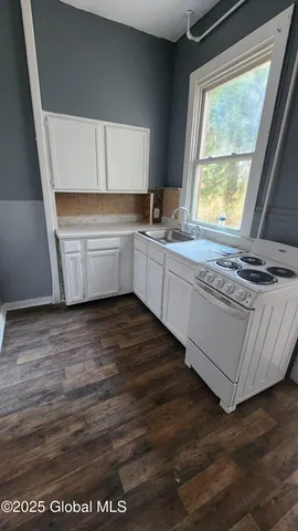 $725,000 | 22 2nd Avenue, Troy, NY 12180