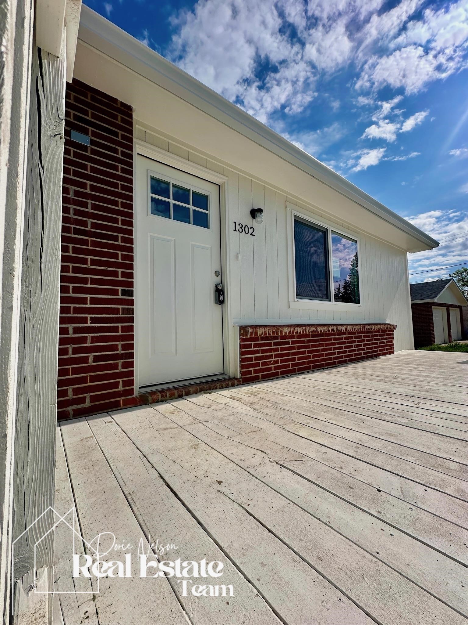 1302 East 7th Street Casper, WY 82601 - Photo 2 of 24
