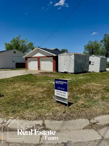$399,000 | 1302 East 7th Street, Casper, WY 82601