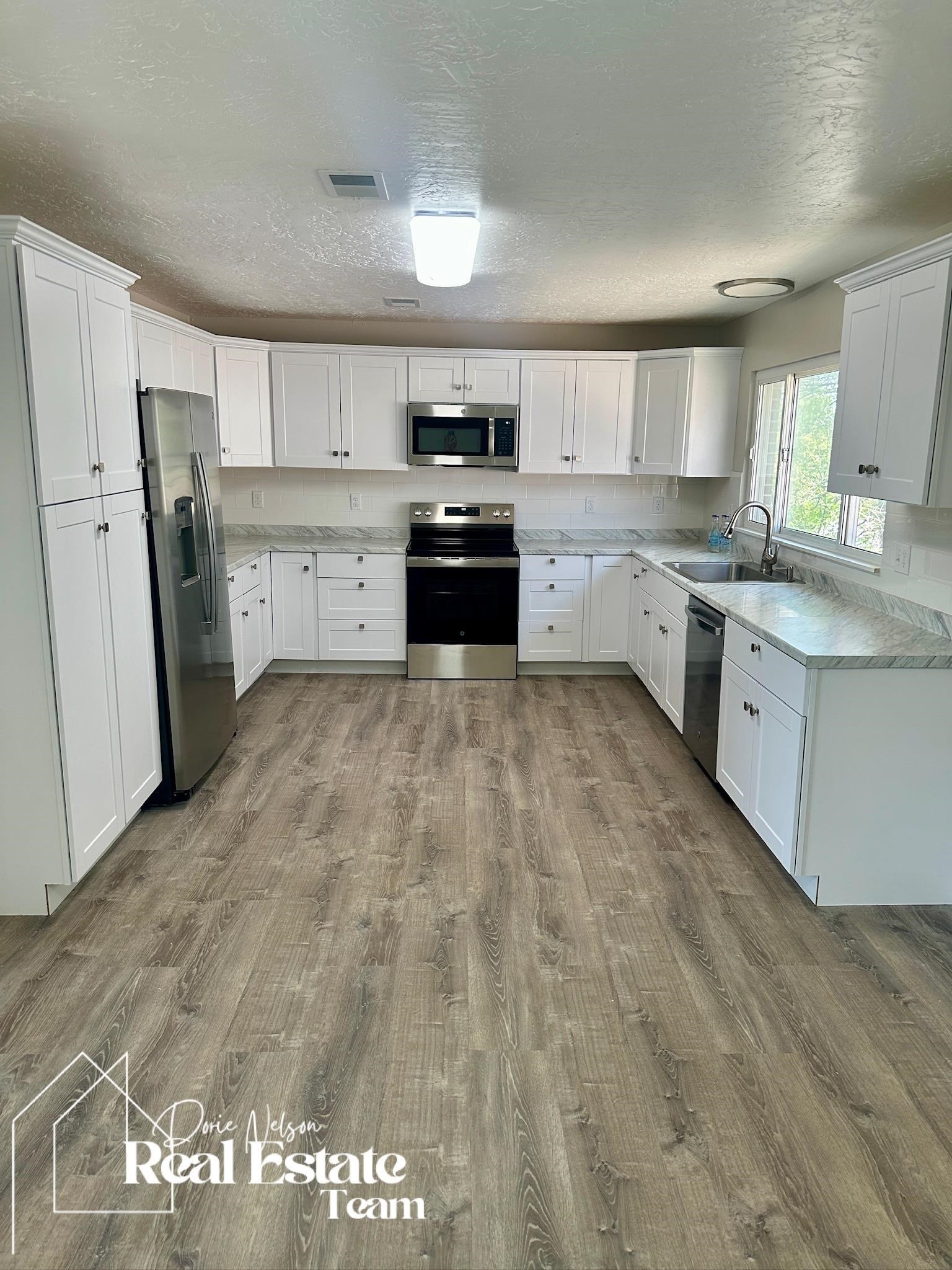 1302 East 7th Street Casper, WY 82601 - Photo 5 of 24