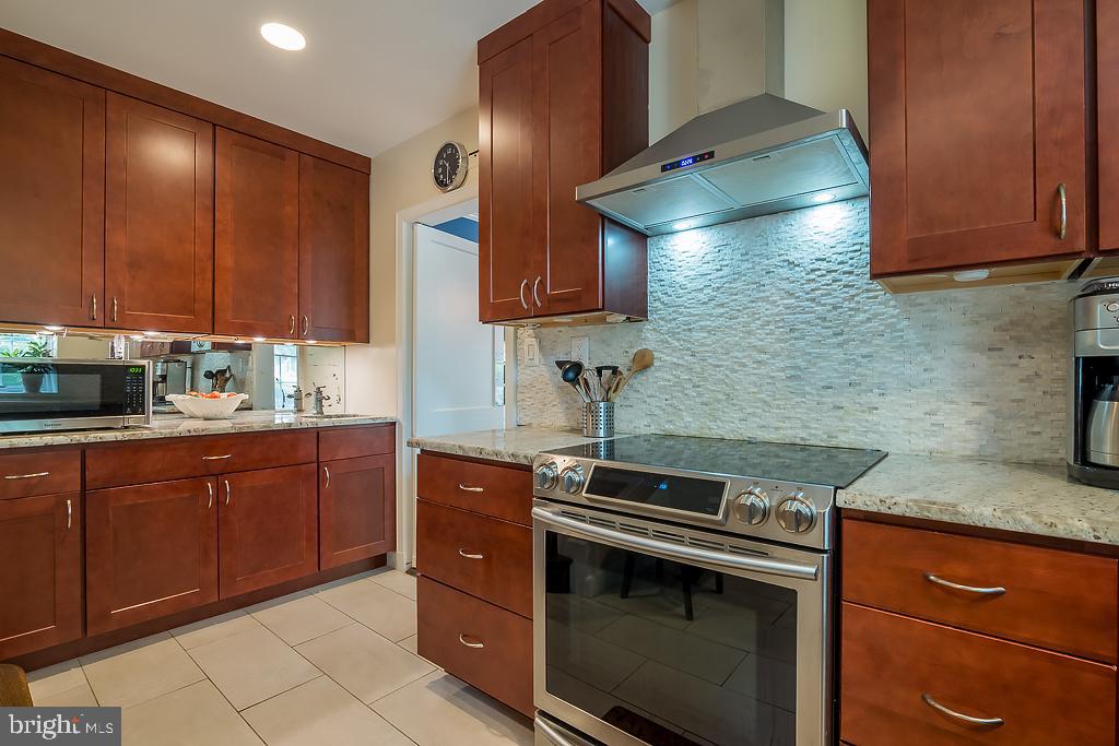 5001 Glenbrook Road Northwest Washington, DC 20016 - Photo 19 of 59