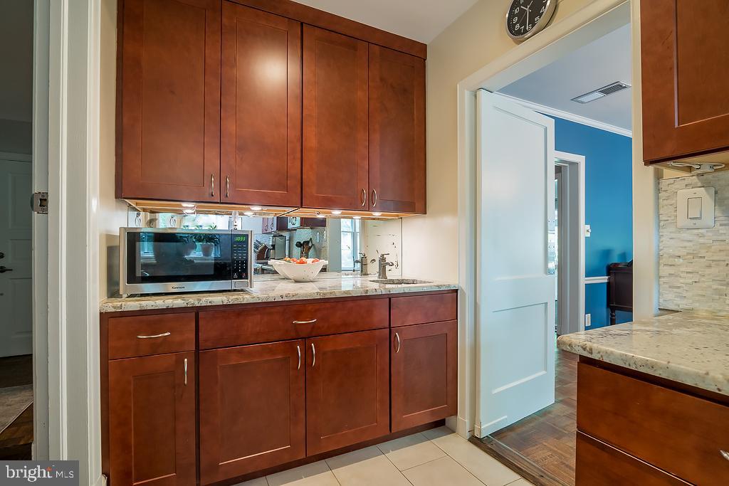 5001 Glenbrook Road Northwest Washington, DC 20016 - Photo 20 of 59