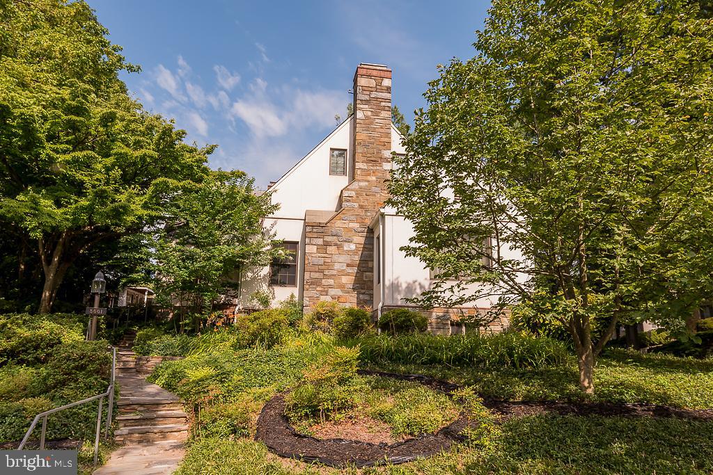 5001 Glenbrook Road Northwest Washington, DC 20016 - Photo 2 of 59