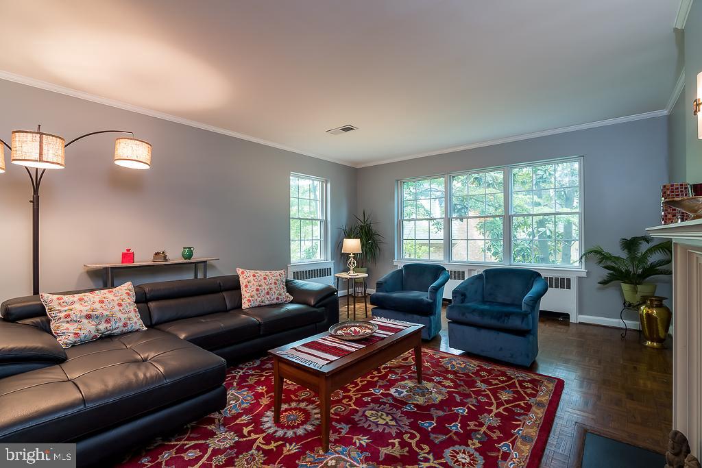 5001 Glenbrook Road Northwest Washington, DC 20016 - Photo 9 of 59