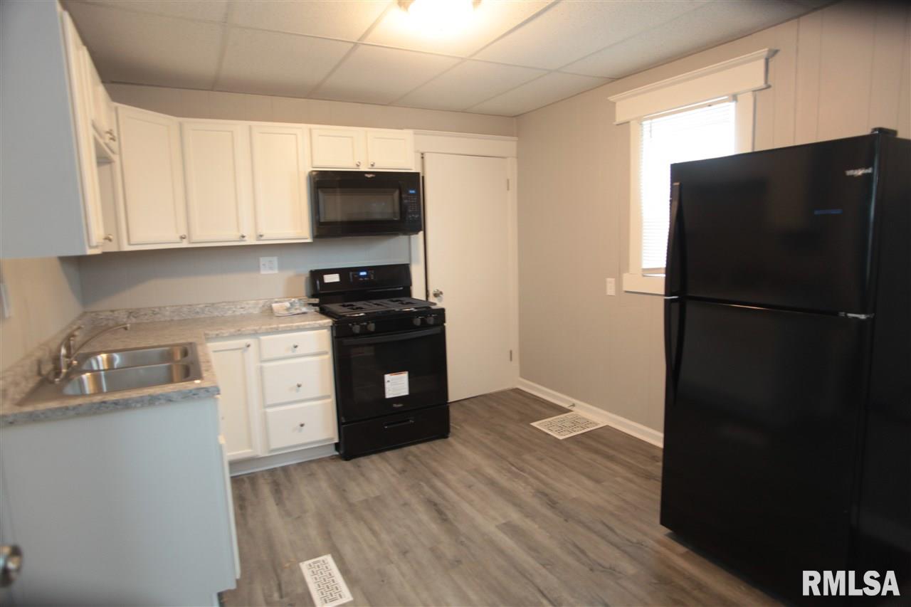 1409 Ripley Street Davenport, IA 52803 - Photo 14 of 14 Gallery Image 14