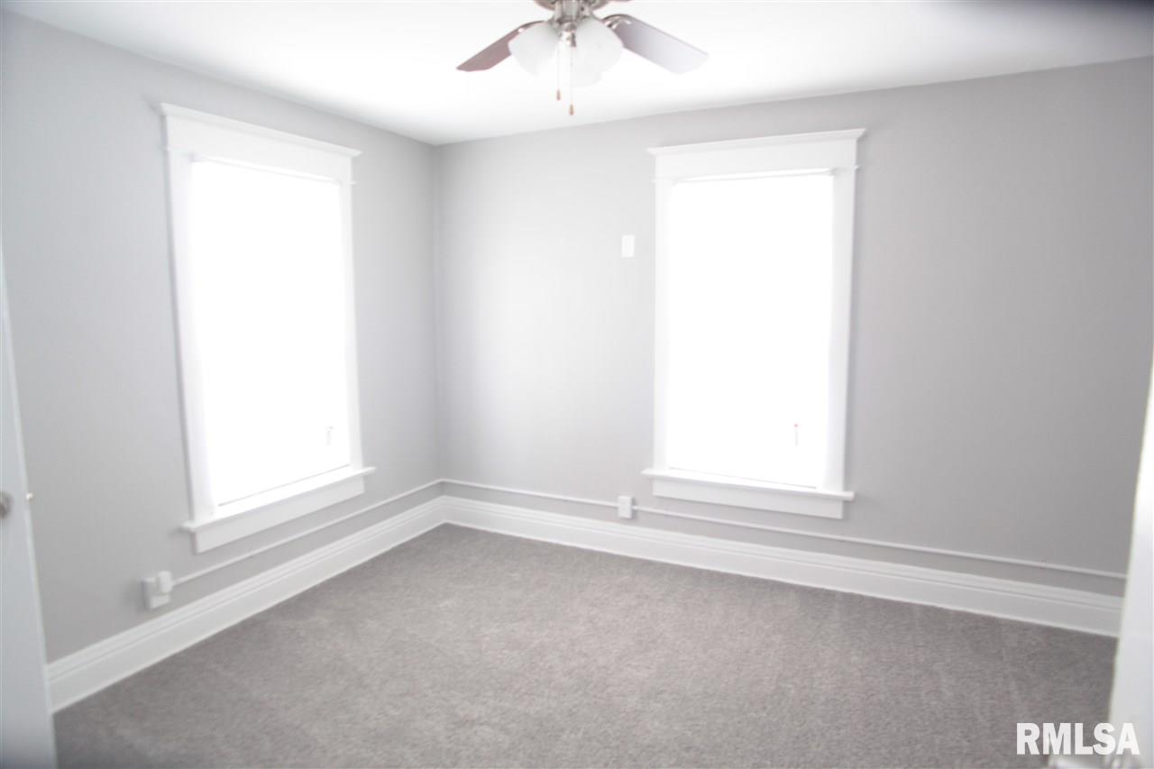 1409 Ripley Street Davenport, IA 52803 - Photo 6 of 14 Gallery Image 6