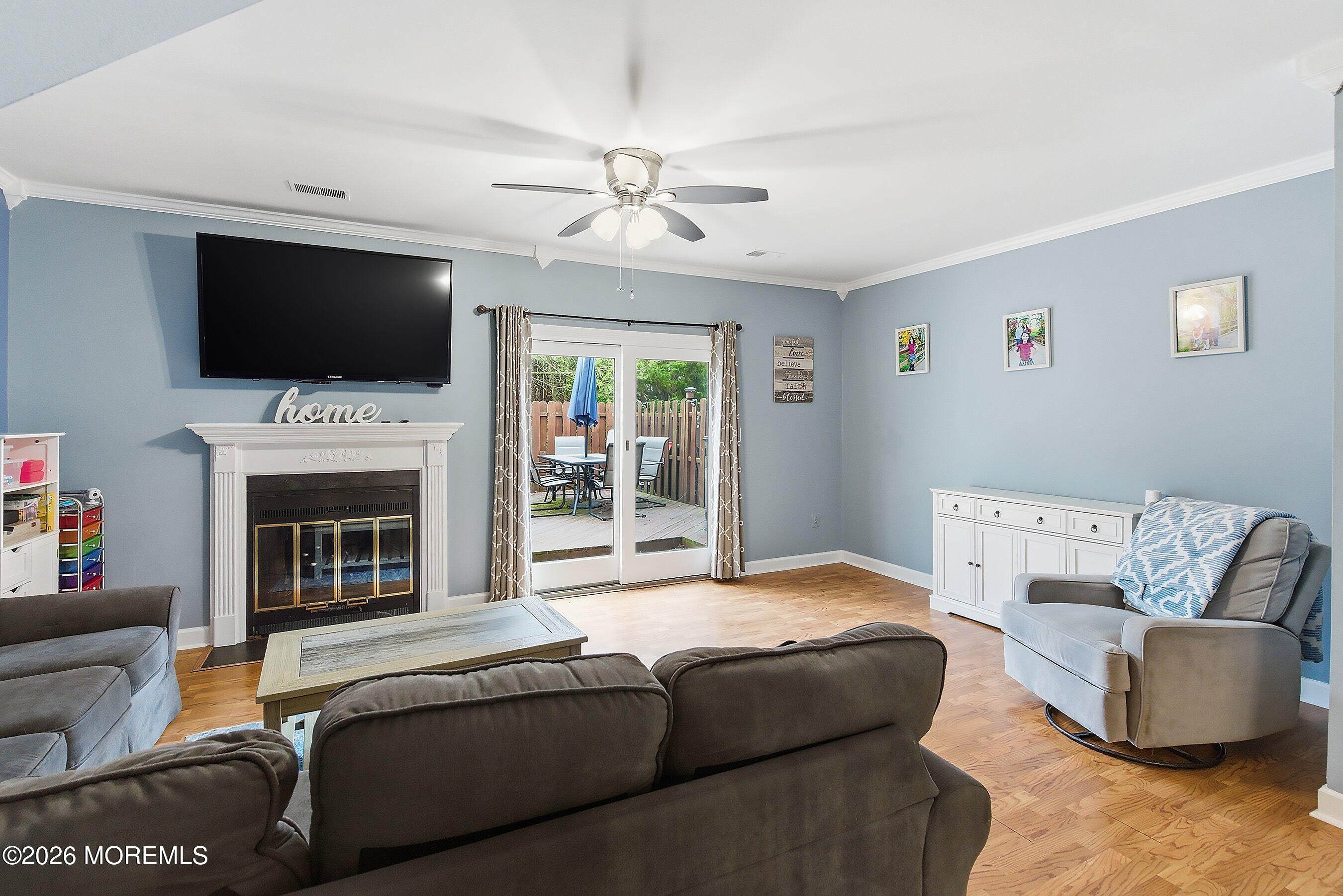 40 Lexington Circle Matawan, NJ 07747 - Photo 12 of 27 10-Living 1B