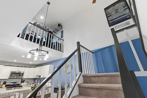 $530,000 | 40 Lexington Circle, Matawan, NJ 07747