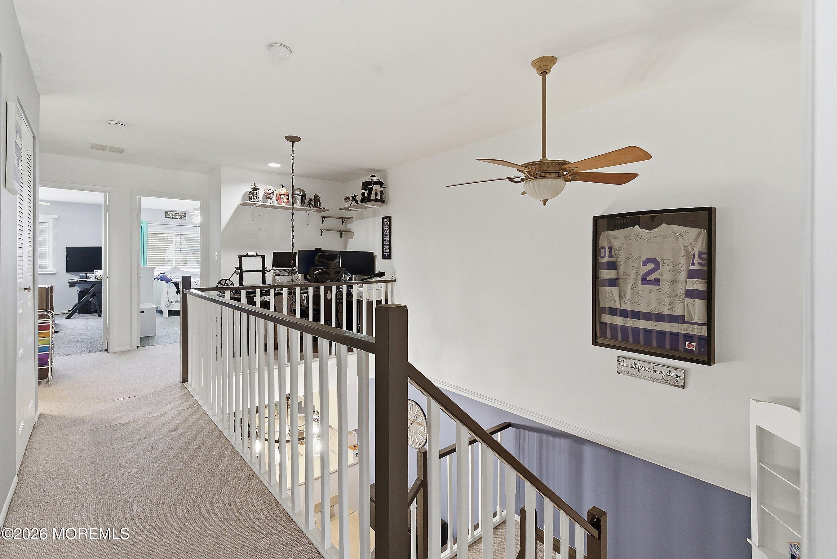 40 Lexington Circle Matawan, NJ 07747 - Photo 18 of 27 landing