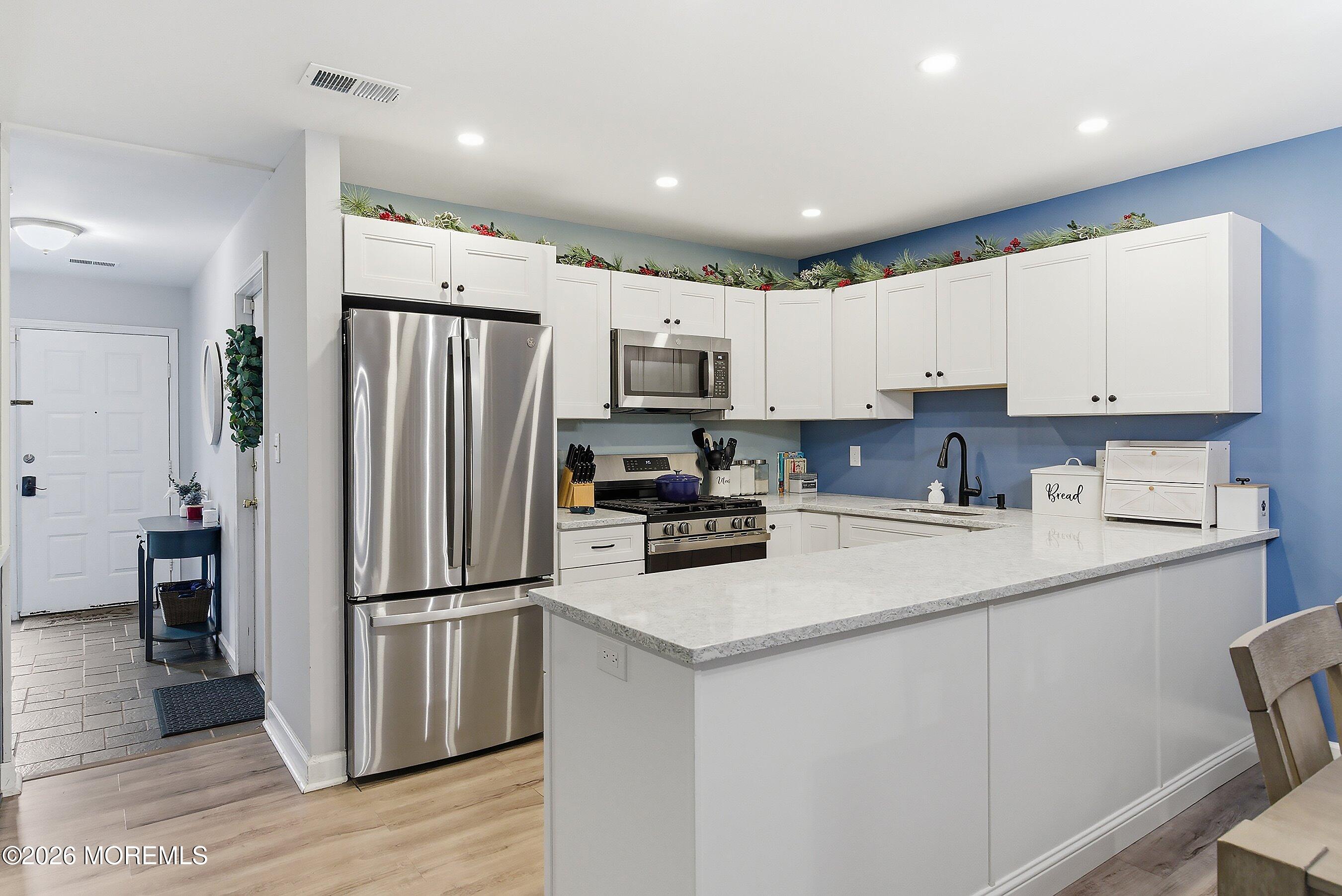 40 Lexington Circle Matawan, NJ 07747 - Photo 7 of 27 14-Kitchen 1A