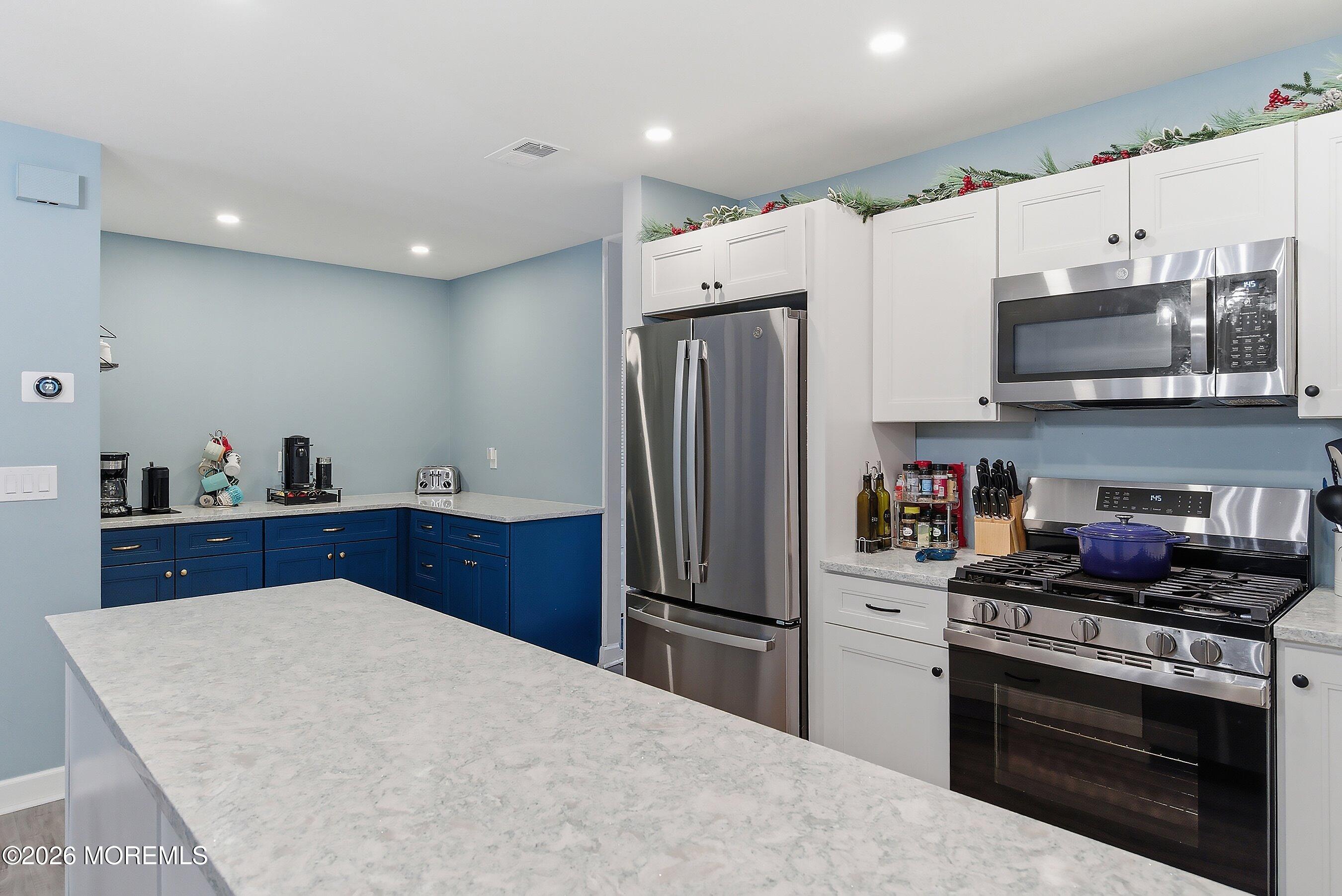 40 Lexington Circle Matawan, NJ 07747 - Photo 8 of 27 15-Kitchen 1B