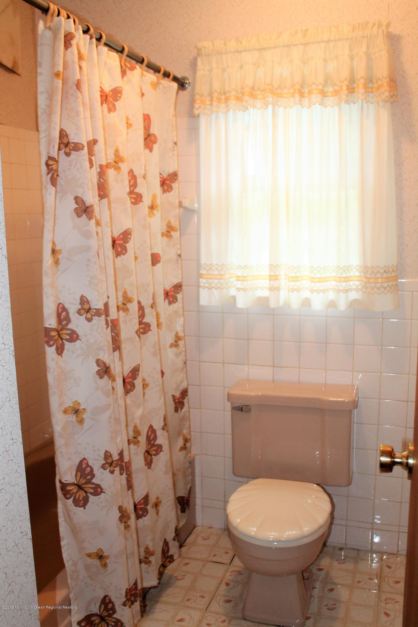 753 Colts Neck Road Freehold, NJ 07728 - Photo 16 of 24 full bath