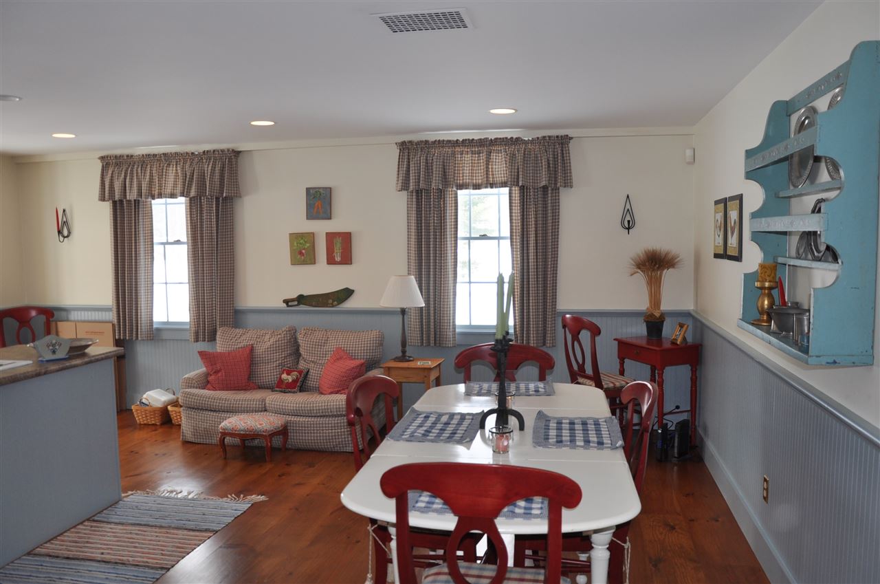 758 Old Lake Road Poultney, VT 05764 - Photo 4 of 28 Gallery Image 4