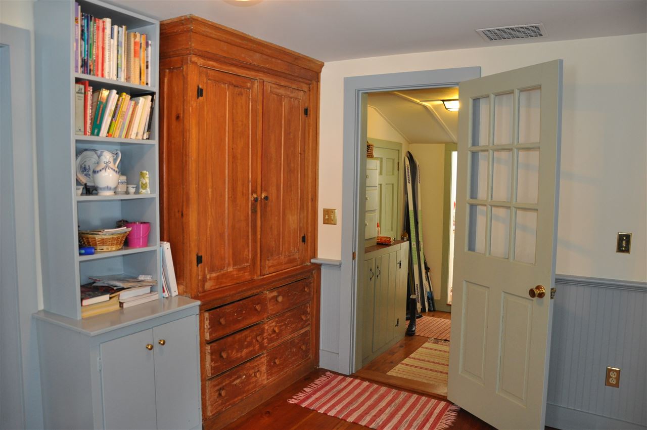 758 Old Lake Road Poultney, VT 05764 - Photo 5 of 28 Gallery Image 5