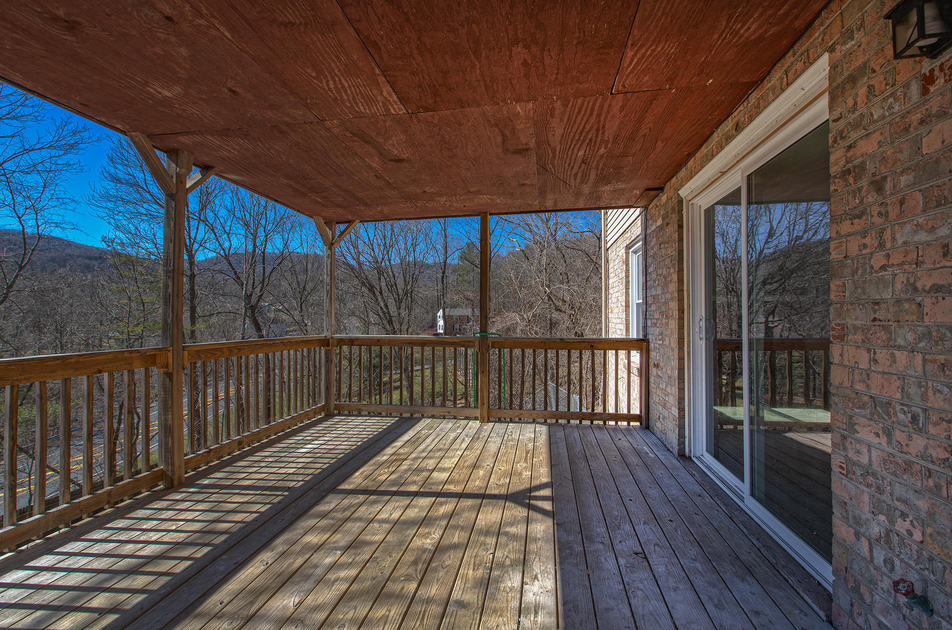 7019 Crown Road Roanoke, VA 24018 - Photo 36 of 42 Covered Porch