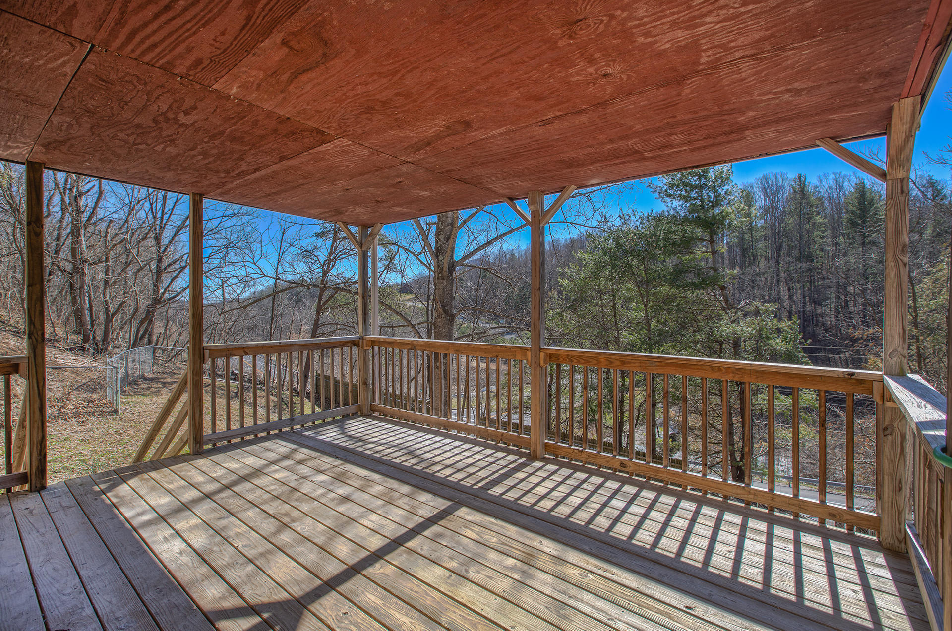 7019 Crown Road Roanoke, VA 24018 - Photo 37 of 42 Covered Porch