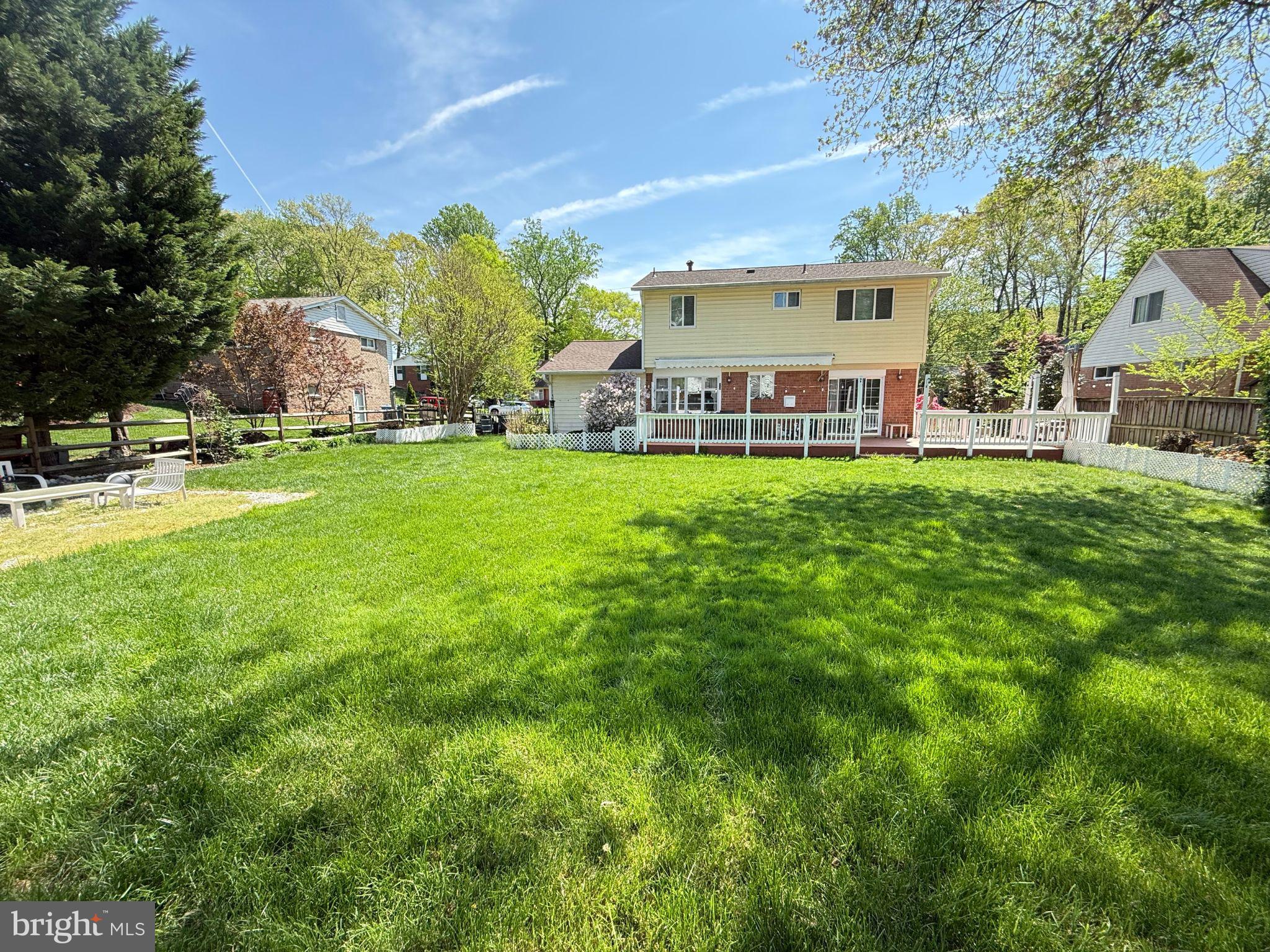 5510 Eastbourne Drive Springfield, VA 22151 - Photo 4 of 48
