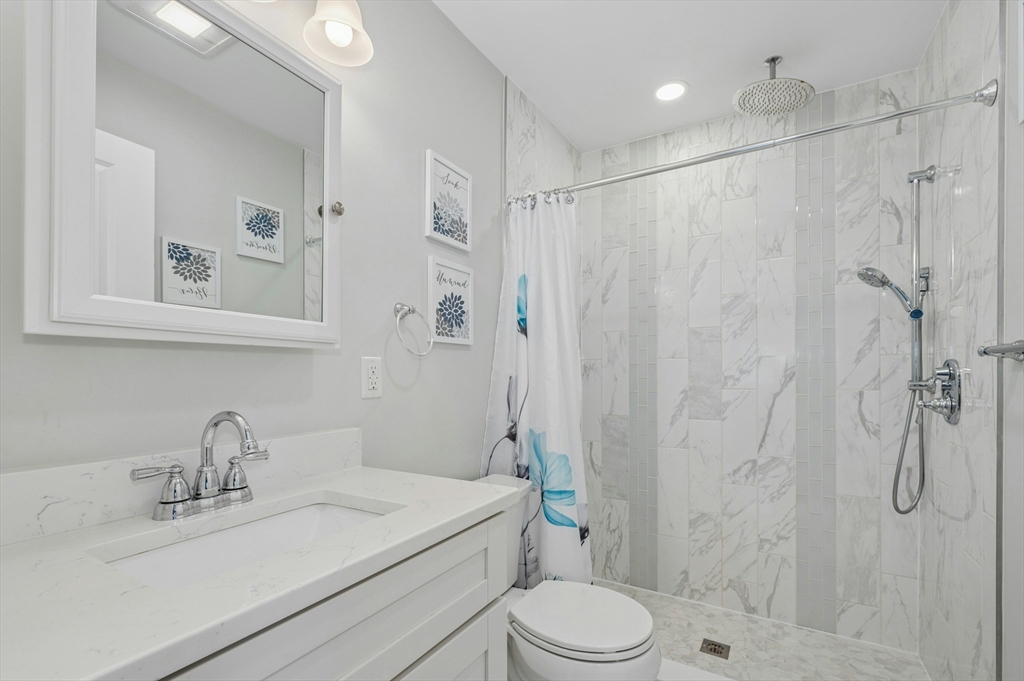 140 Main Street, Unit B Upton, MA 01568 - Photo 17 of 26