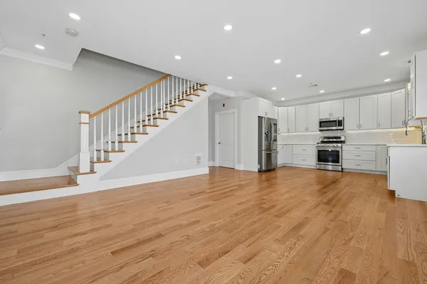 $499,900 | 140 Main Street, Unit B, Upton, MA 01568