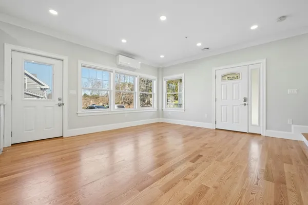 $499,900 | 140 Main Street, Unit B, Upton, MA 01568