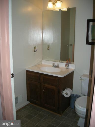 7446 Lone Star Road Lorton, VA 22079 - Photo 13 of 27 Bath