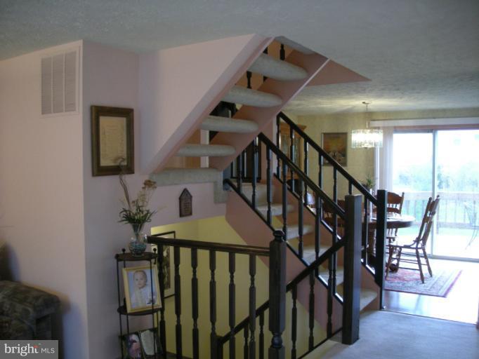 7446 Lone Star Road Lorton, VA 22079 - Photo 8 of 27 Interior (General)