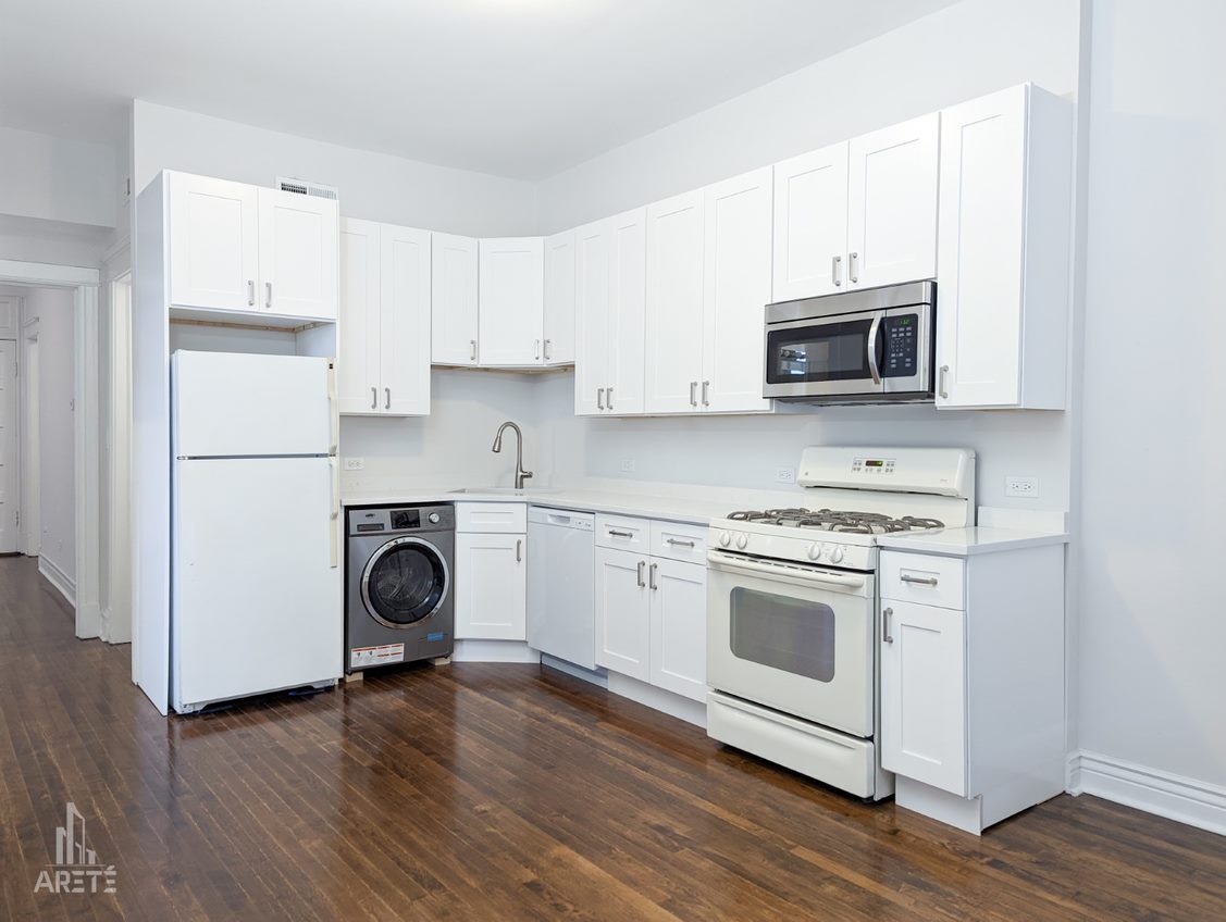 2633 West Haddon Avenue, Unit 3R Chicago, IL 60622 - Photo 2 of 7