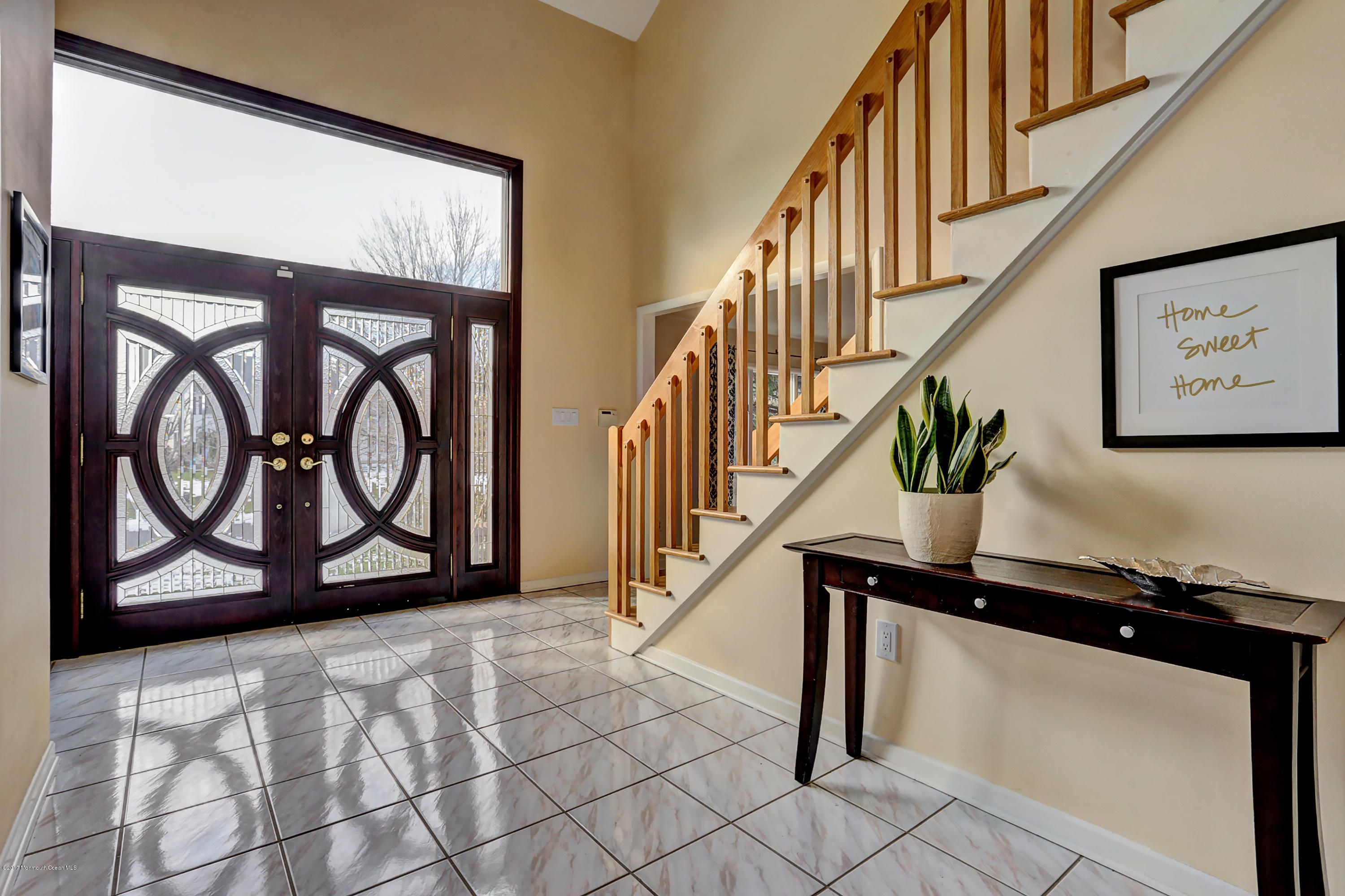 16 Falcon Ridge Circle Holmdel, NJ 07733 - Photo 4 of 43 8
