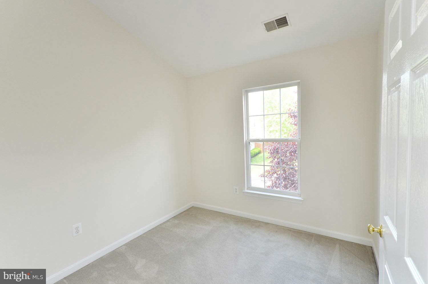 22004 Box Car Square Sterling, VA 20166 - Photo 12 of 27 Bedroom 2
