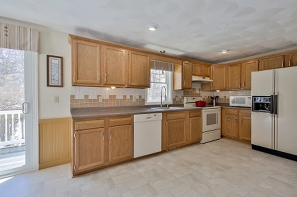 16 Trot Road Littleton, MA 01460 - Photo 11 of 28 Gallery Image 11