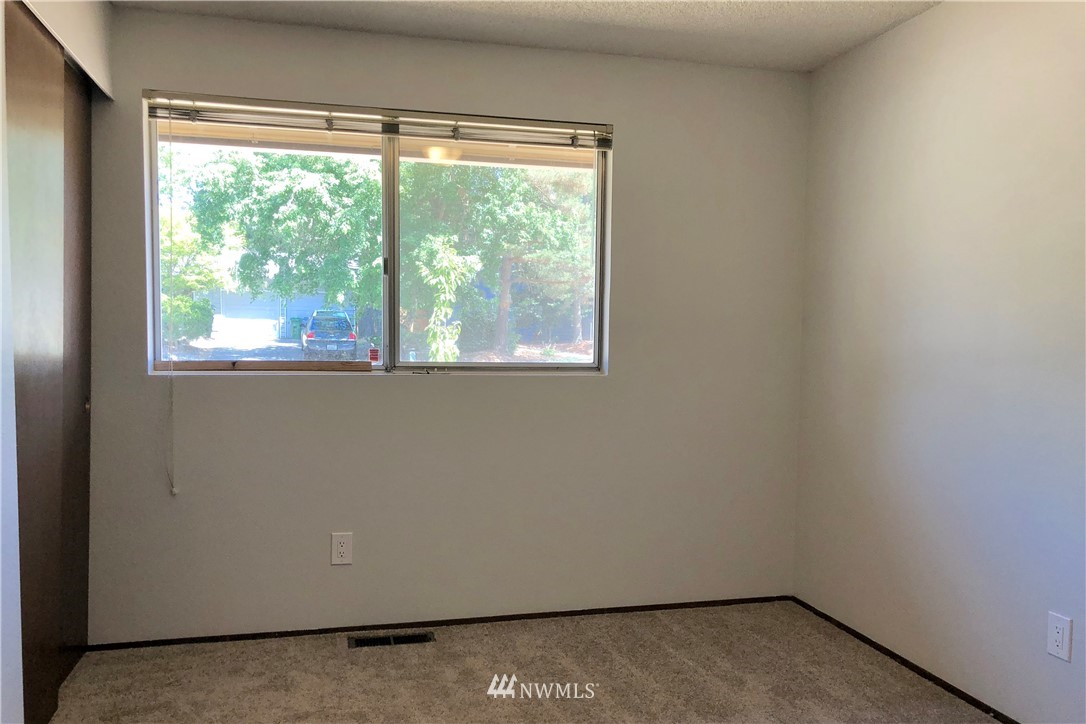 19009 127th Place Southeast Renton, WA 98058 - Photo 18 of 23 Gallery Image 18
