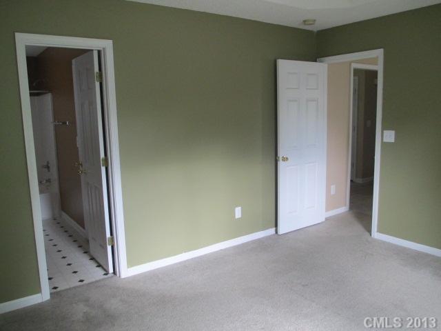 7041 Rumple Road Charlotte, NC 28262 - Photo 9 of 10 Gallery Image 9