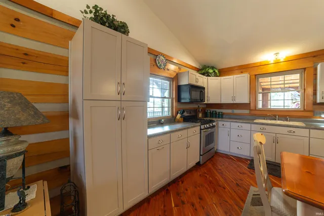 $350,000 | 2405 Birch Drive, Ferdinand, IN 47532