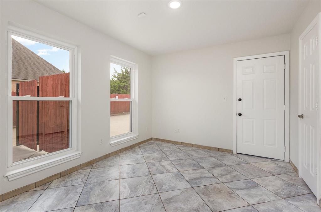 3961 Joe Wilson Road Midlothian, TX 76065 - Photo 13 of 27 a view of an empty room with window