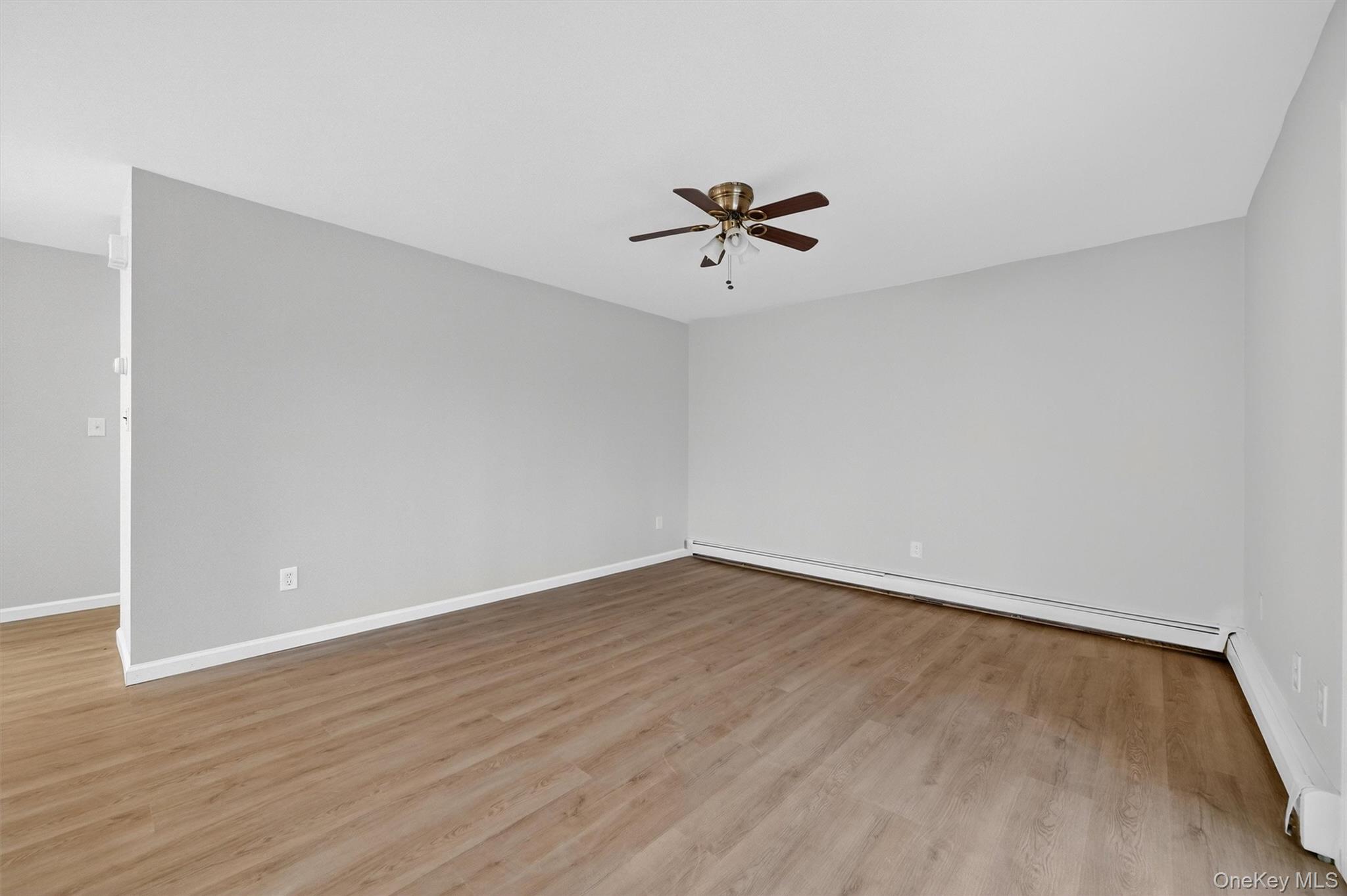 14 Scenic Drive, Unit 14T Croton-on-Hudson, NY 10520 - Photo 16 of 29 a view of room with hardwood floor