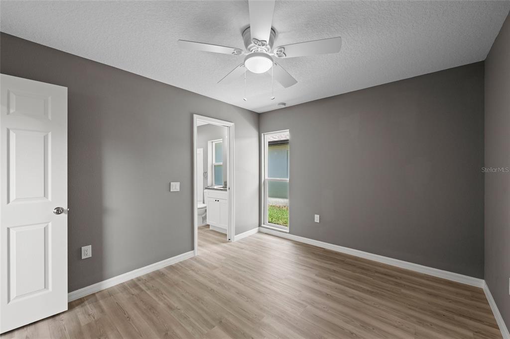 3908 Walnut Avenue Sarasota, FL 34234 - Photo 19 of 33