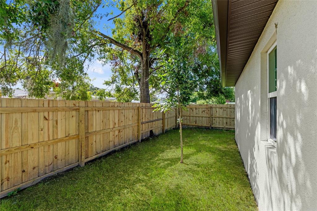 3908 Walnut Avenue Sarasota, FL 34234 - Photo 31 of 33