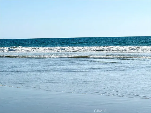 a view of an outdoor space