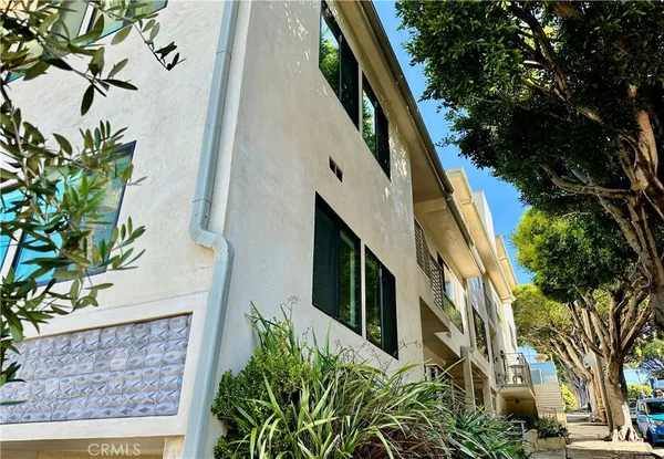 $3,870 | 301 Ashland Avenue, Unit 2, Santa Monica, CA 90405