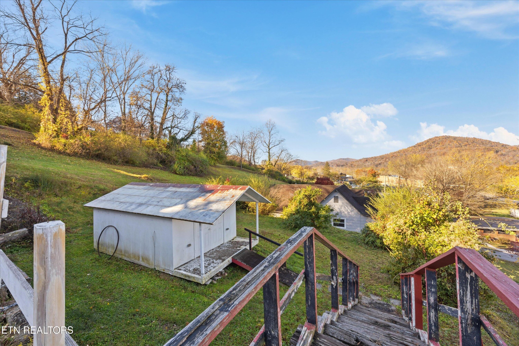 335 High Street Jellico, TN 37762 - Photo 22 of 29