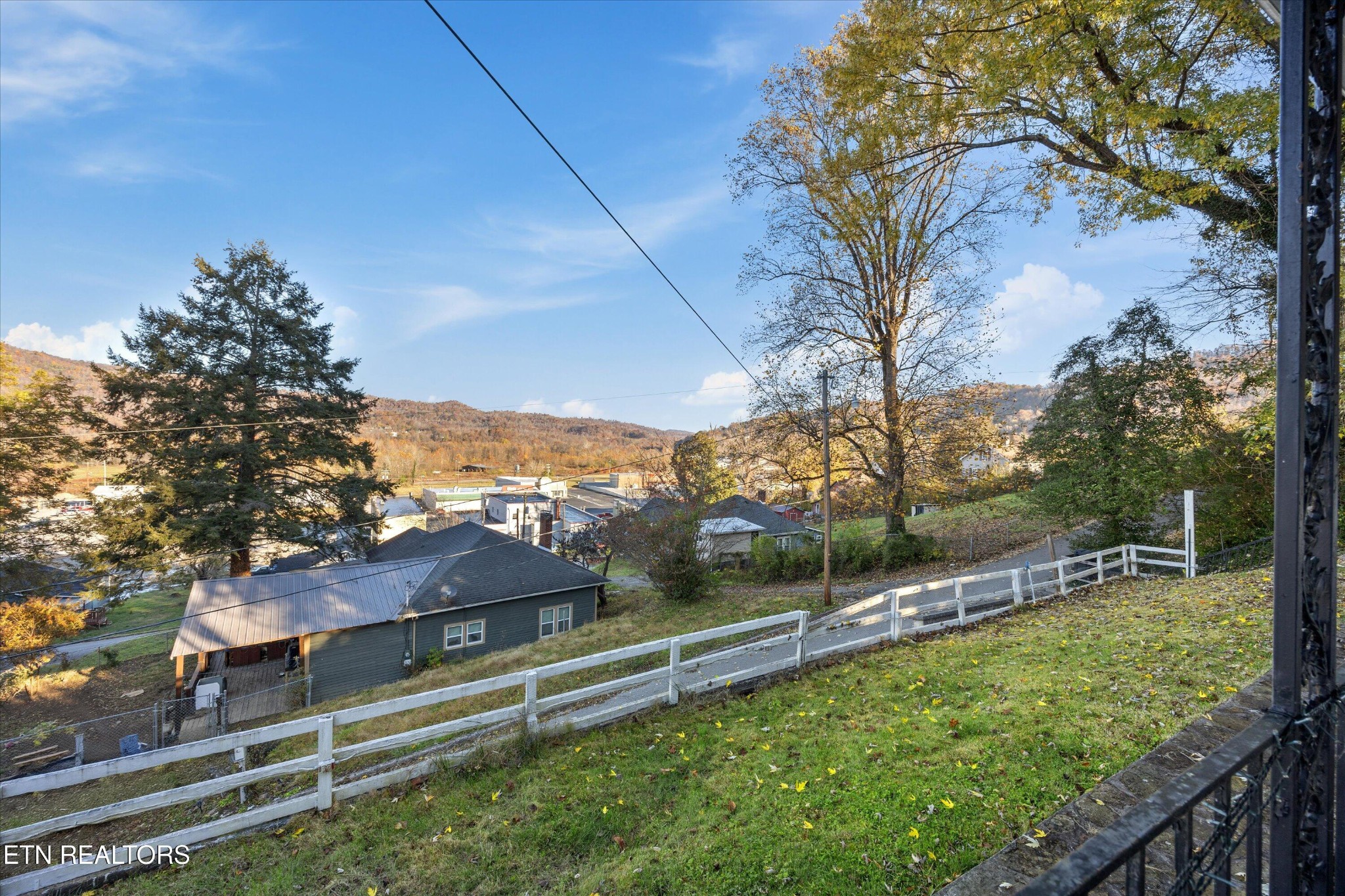 335 High Street Jellico, TN 37762 - Photo 24 of 29