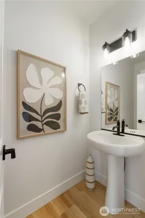 $459,990 | 117 Orchard Avenue South, Unit B, Eatonville, WA 98328