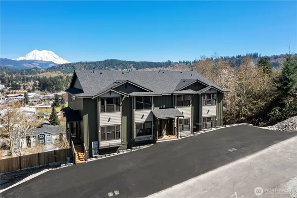 $459,990 | 117 Orchard Avenue South, Unit B, Eatonville, WA 98328