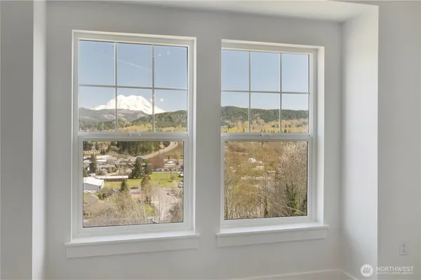 $459,990 | 117 Orchard Avenue South, Unit B, Eatonville, WA 98328