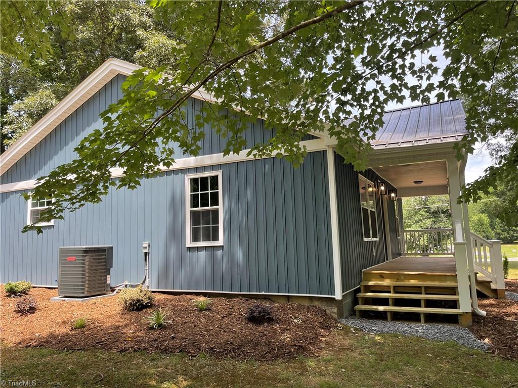1031 Linville Road Mount Airy, NC 27030 - Photo 4 of 31 Gallery Image 4