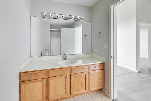 $3,500 | 933 West Van Buren Street, Unit 616, Chicago, IL 60607