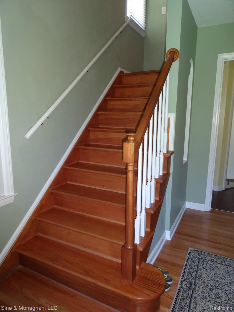 449 Roland Road Grosse Pointe, MI 48236 - Photo 16 of 28 DSC05647.jpg
