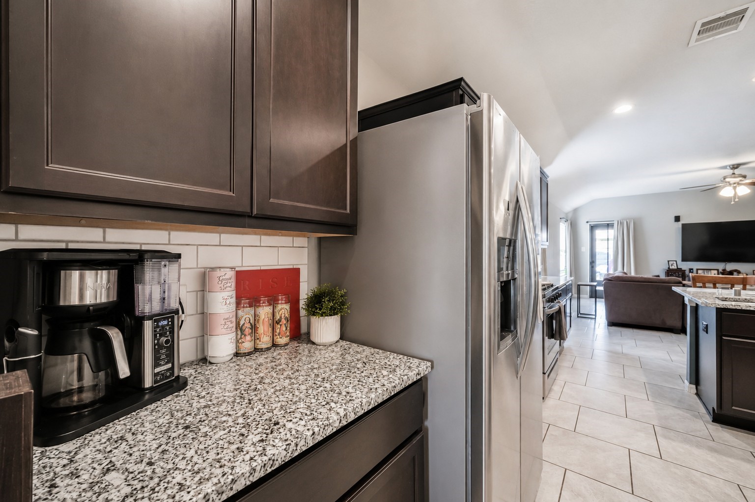 614 Harvest Bluff Drive Rosharon, TX 77583 - Photo 7 of 30