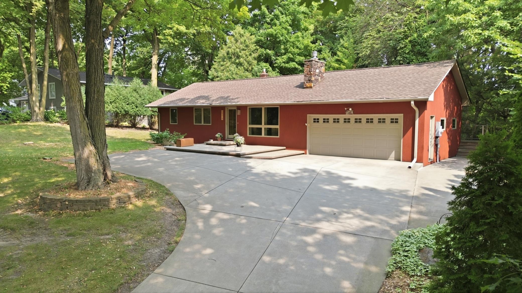 18416 Ridgewood Road Minnetonka, MN 55345 - Photo 2 of 38