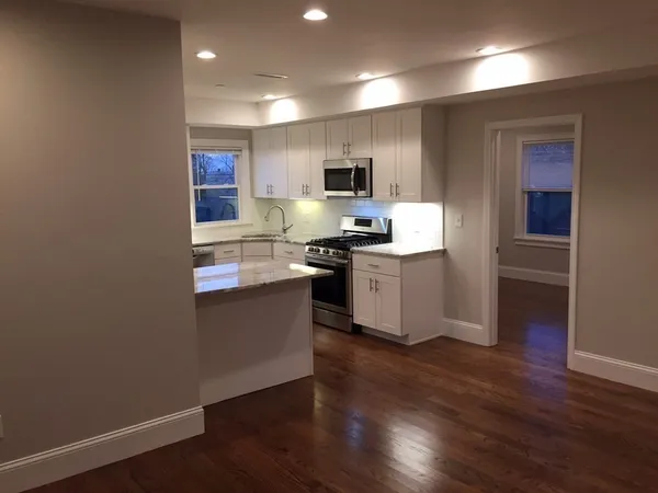 $3,400 | 6 Dawes Terrace, Unit 3, Boston, MA 02125